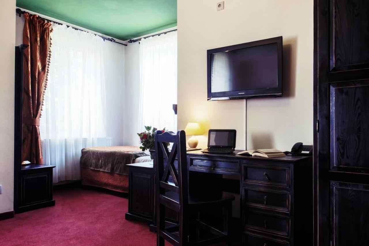 Hotel Kasztel Rzezawa 외부 사진
