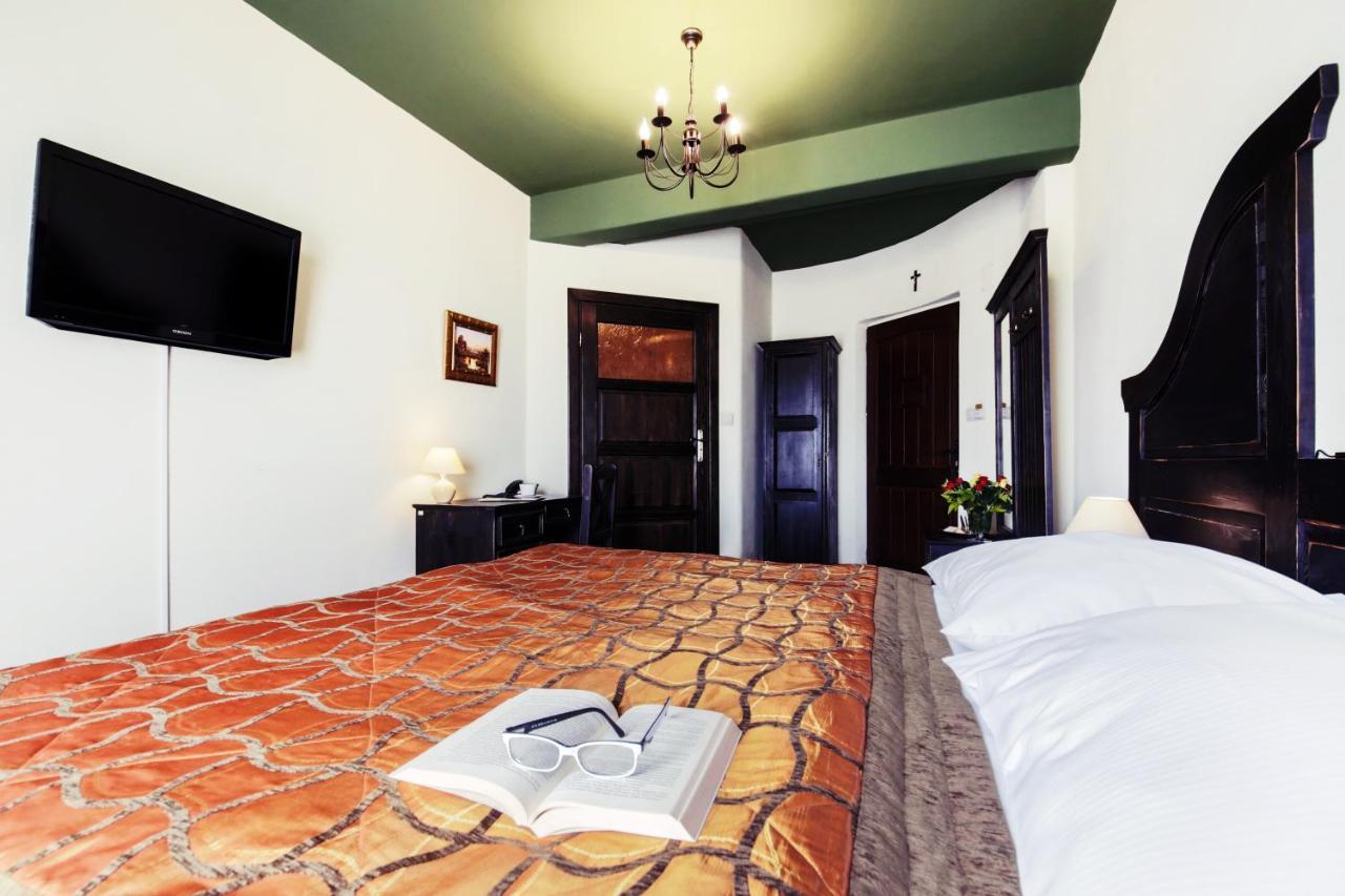 Hotel Kasztel Rzezawa 외부 사진
