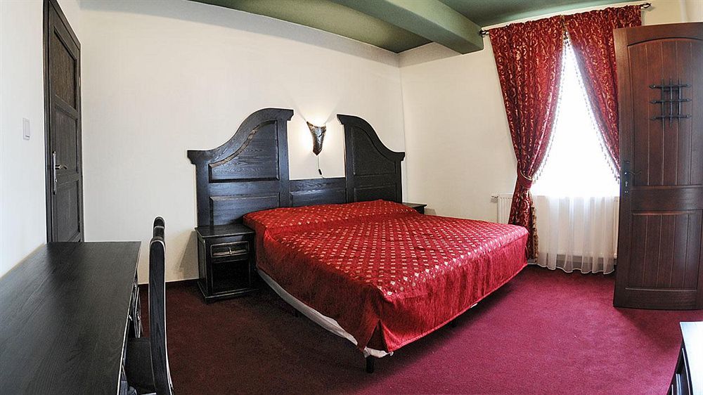 Hotel Kasztel Rzezawa 외부 사진