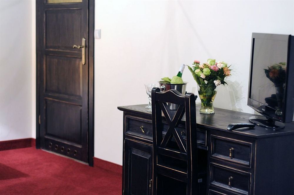 Hotel Kasztel Rzezawa 외부 사진