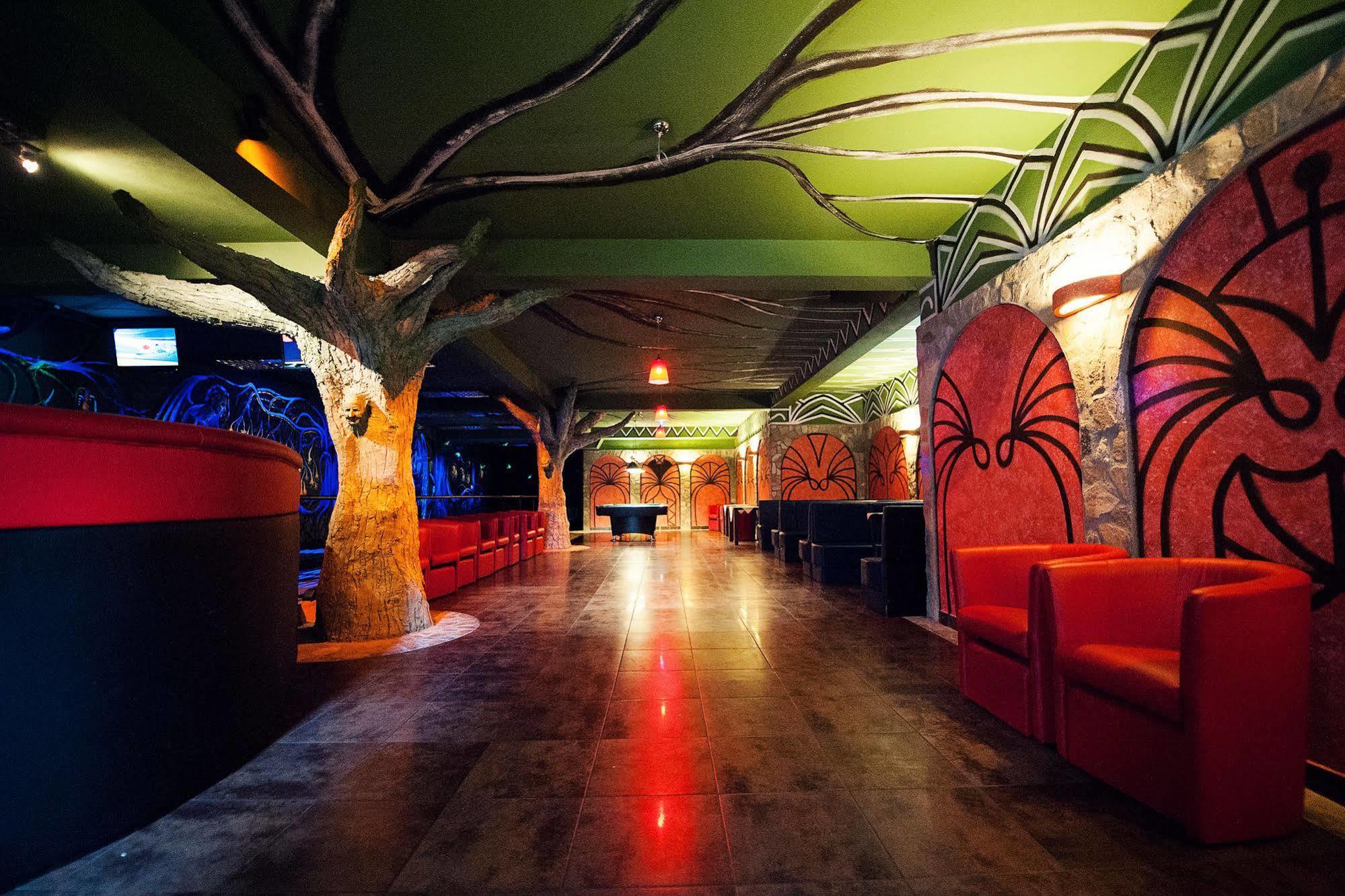 Hotel Kasztel Rzezawa 외부 사진